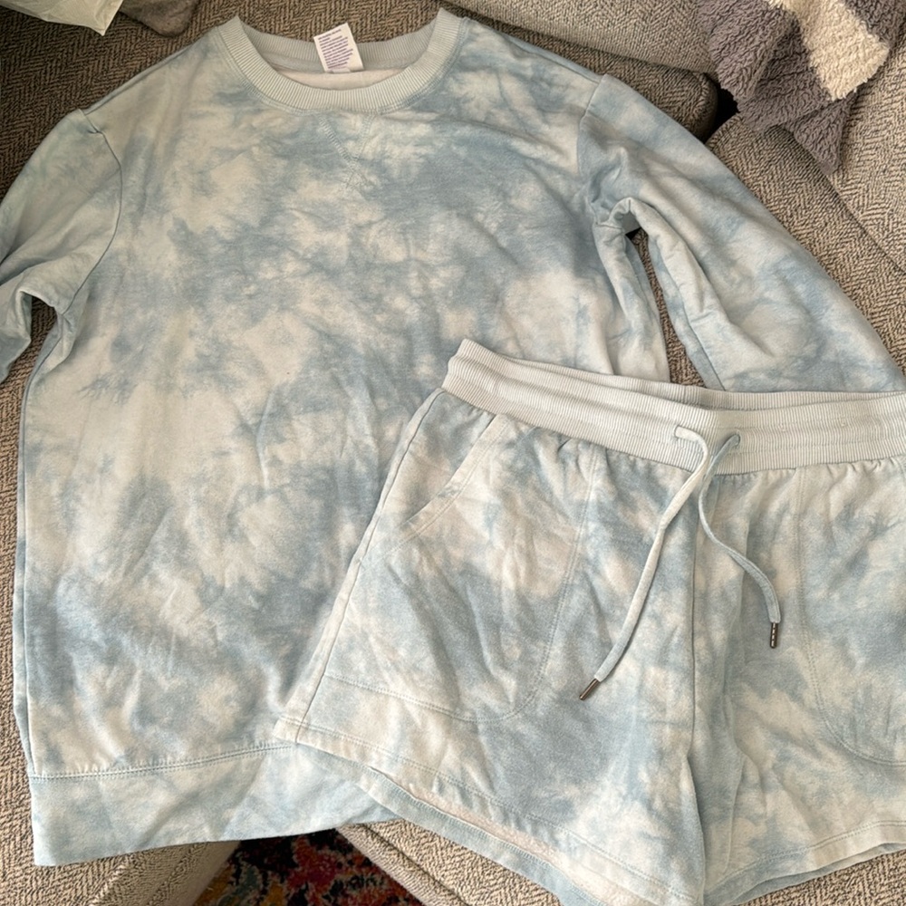 Sweatshirt and matching shorts